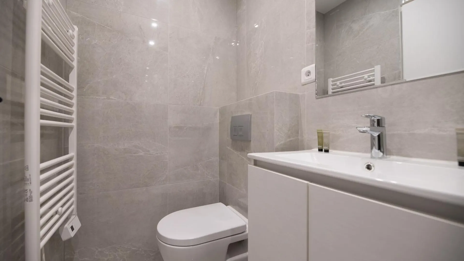 Mbm - Upper Marais Apartment Paris