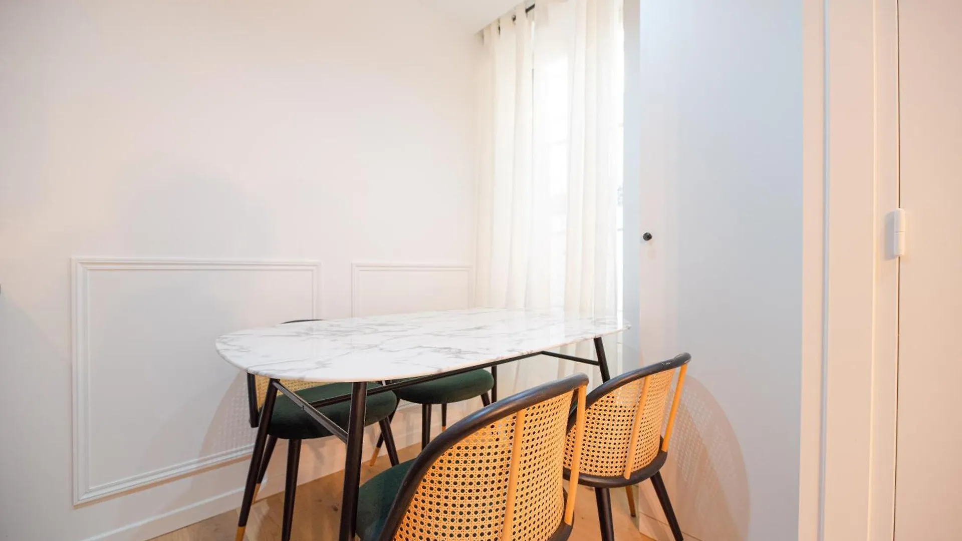 Mbm - Upper Marais Apartment Paris France